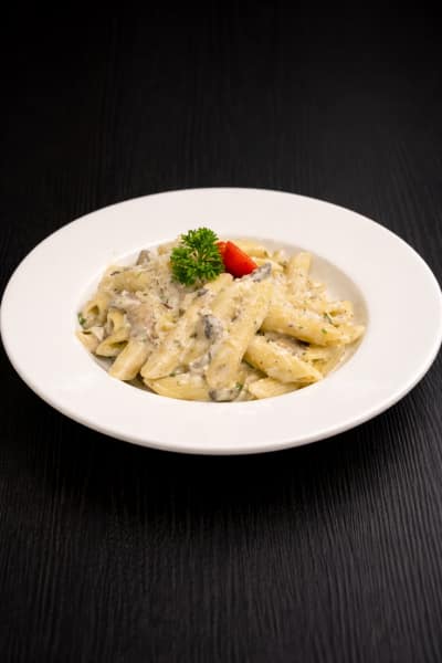 Penne Bianco Funghi